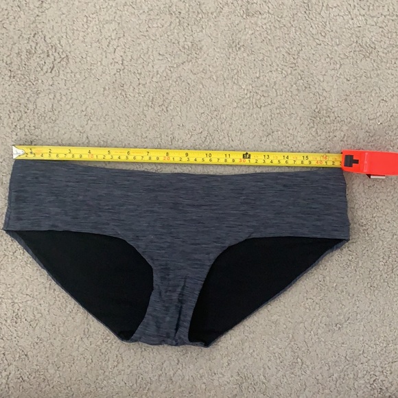 H&M grey bikini. Top and bottom included. - Picture 7 of 7
